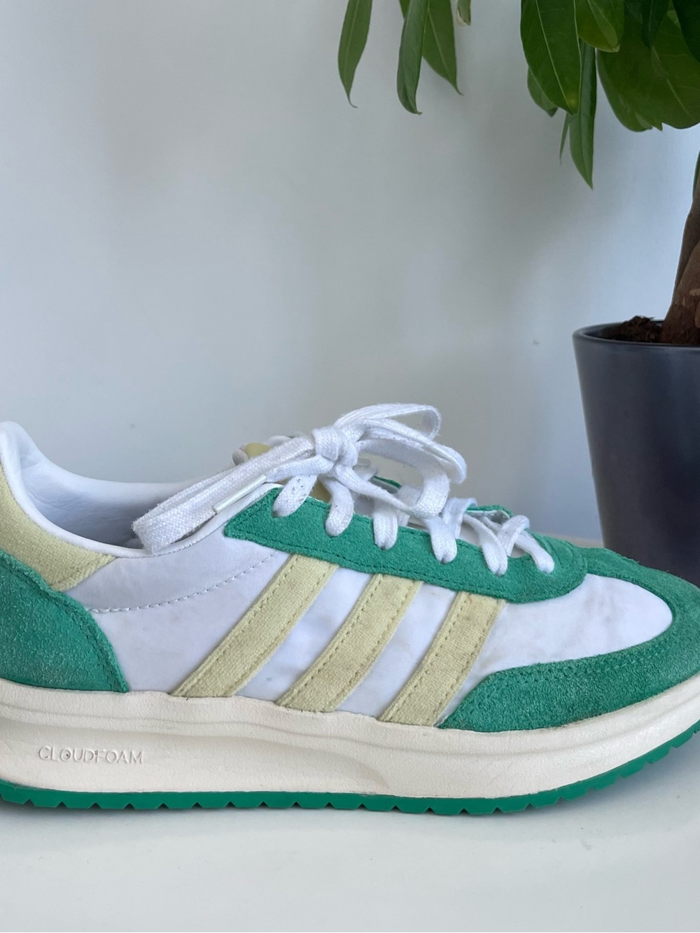 Women Size 7.5 adidas Run 70s 2.0 Cloud Yellow Semi Court Green Shoes